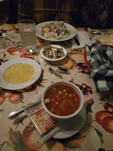 Villa Restaurant and Pizzeria photo 6